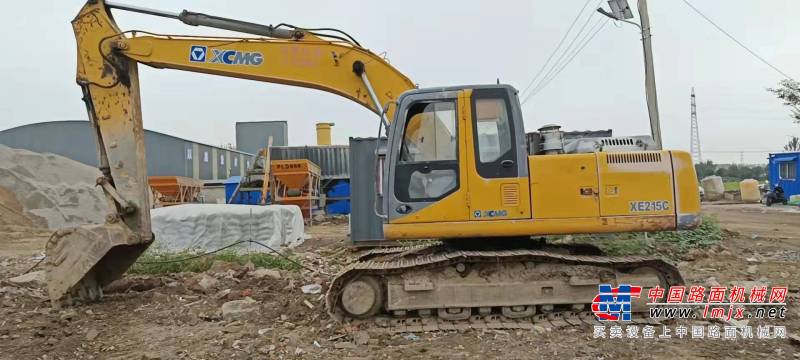 徐州市出售转让二手不详小时2012年徐工XE215C挖掘机