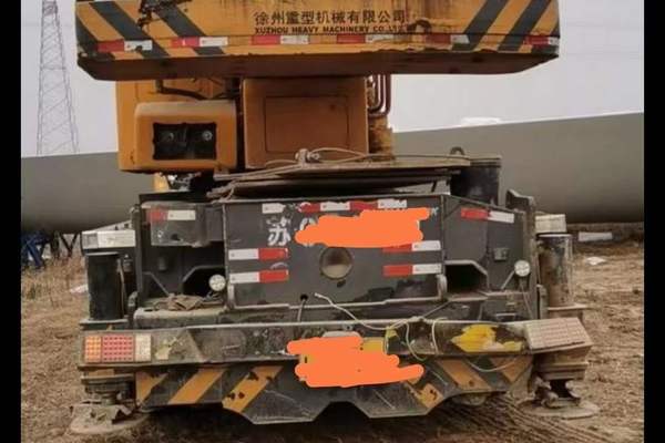 徐州市出售转让二手不详小时2011年徐工QAY70K全地面起重机