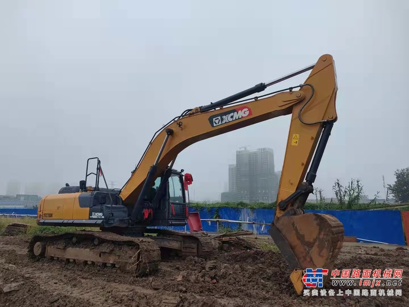 徐州市出售转让二手不详小时2020年徐工XE270DK挖掘机