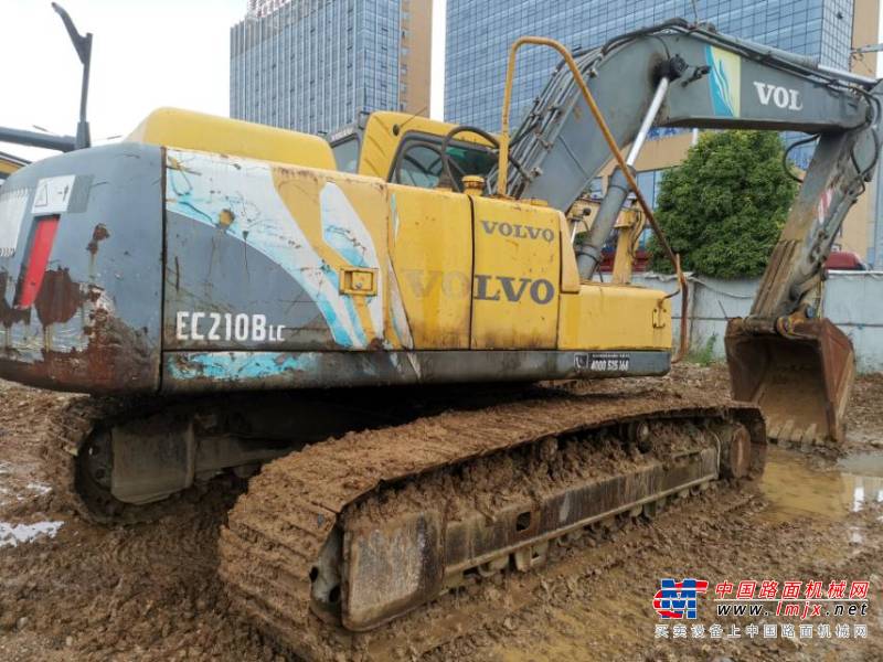 贵阳市出售转让二手不详小时--年沃尔沃EC210BLC挖掘机
