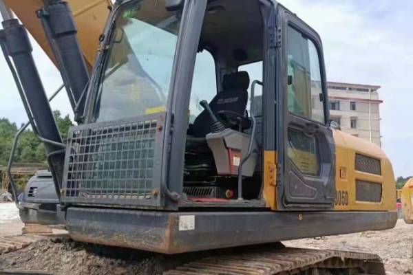 呼和浩特市出售转让二手不详小时2021年徐工XE15U挖掘机