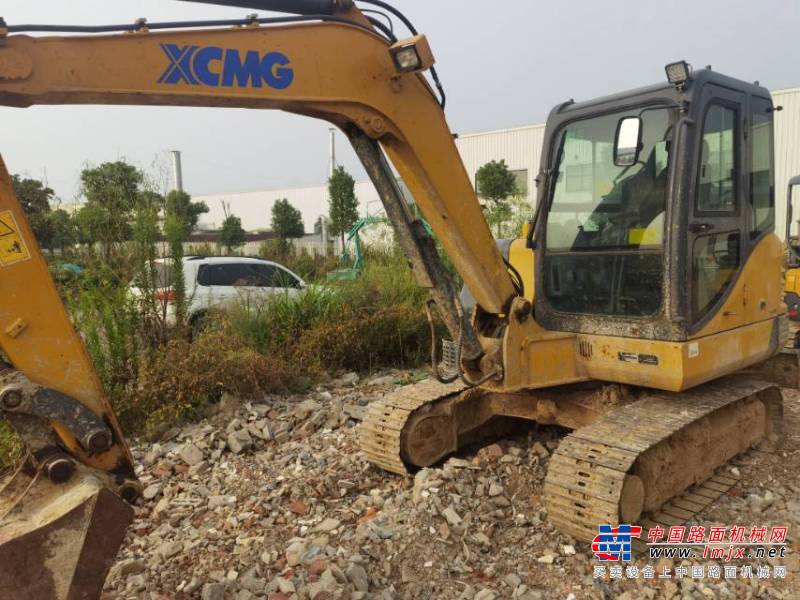 徐州市出售转让二手不详小时2018年徐工XE60D挖掘机