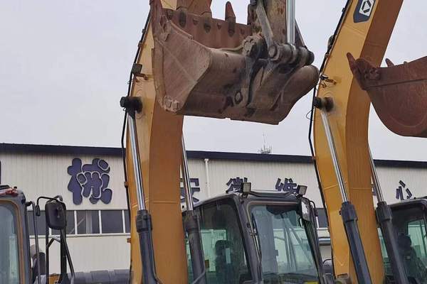 徐州市出售转让二手不详小时2020年徐工XE215DA挖掘机