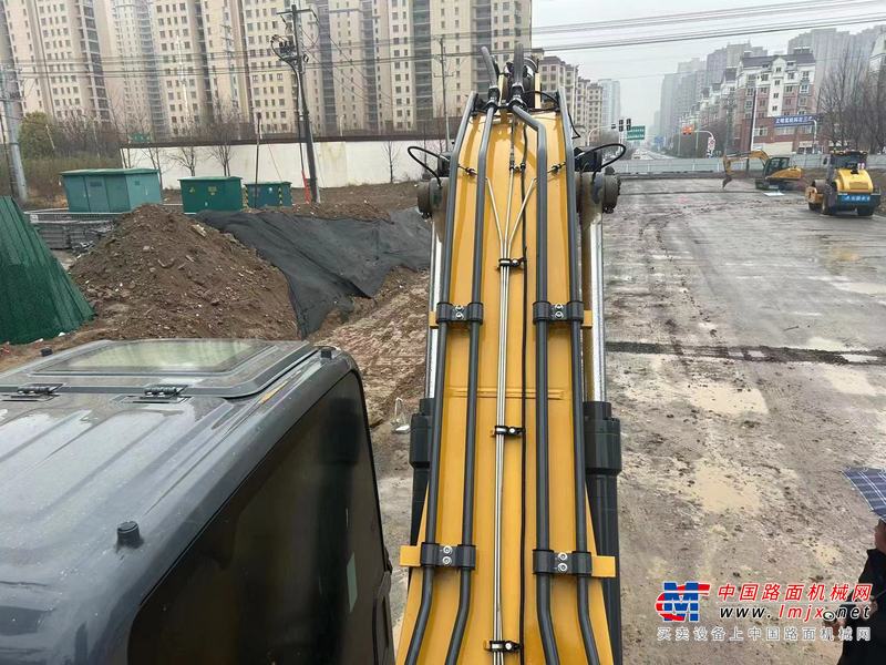 徐州市出售转让二手不详小时2020年徐工XE205DA挖掘机