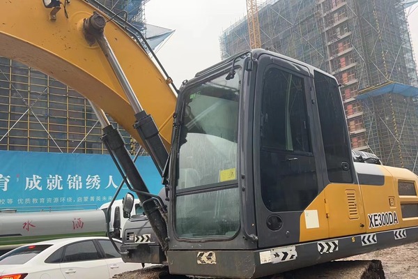 徐州市出售转让二手不详小时2020年徐工XE205DA挖掘机