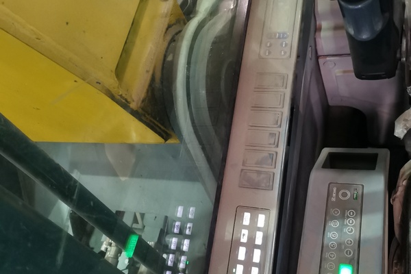 徐州市出售转让二手不详小时2019年徐工XE240D挖掘机
