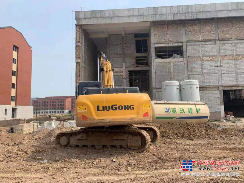 徐州市出售转让二手不详小时2019年柳工CLG920装载机