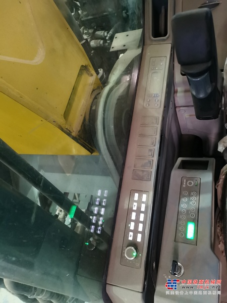 徐州市出售转让二手不详小时2019年徐工XE240D挖掘机