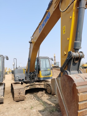 徐州市出售转让二手不详小时2022年徐工XE235C挖掘机