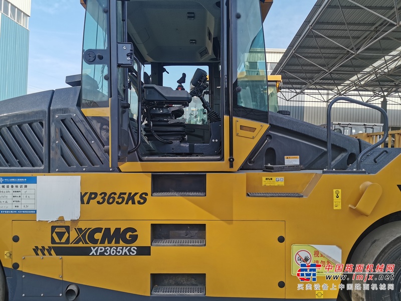 徐州市出售转让二手不详小时2020年徐工XP365KS轮胎压路机