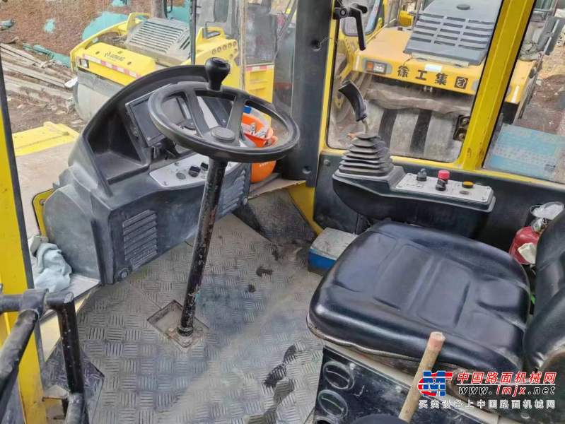 徐州市出售转让二手不详小时2018年宝马格BW226DH-4单钢轮压路机