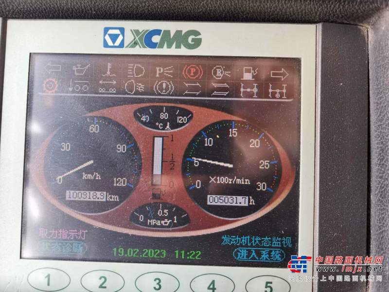 徐州市出售转让二手不详小时2013年徐工QAY200全地面起重机