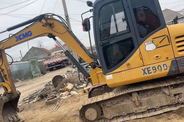 徐州市出售转让二手不详小时2017年徐工XE60D挖掘机