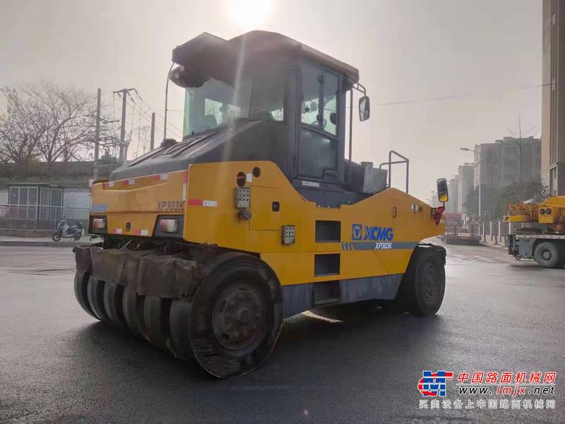 徐州市出售转让二手不详小时2018年徐工XP303K轮胎压路机