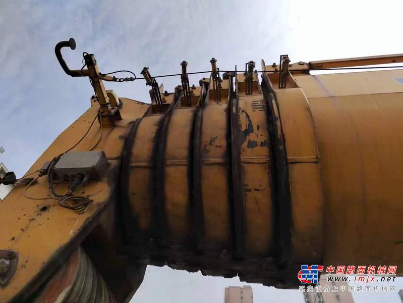 徐州市出售转让二手不详小时2010年徐工QAY200全地面起重机