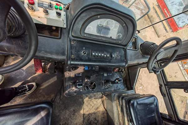 徐州市出售转让二手不详小时2018年徐工XP303K轮胎压路机