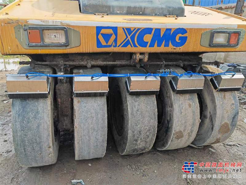 徐州市出售转让二手不详小时2018年徐工XP303K轮胎压路机