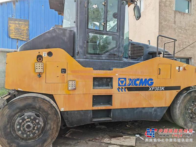 徐州市出售转让二手不详小时2018年徐工XP303K轮胎压路机