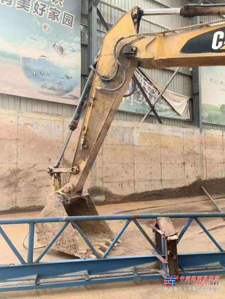 徐州市出售转让二手不详小时--年卡特彼勒320D挖掘机