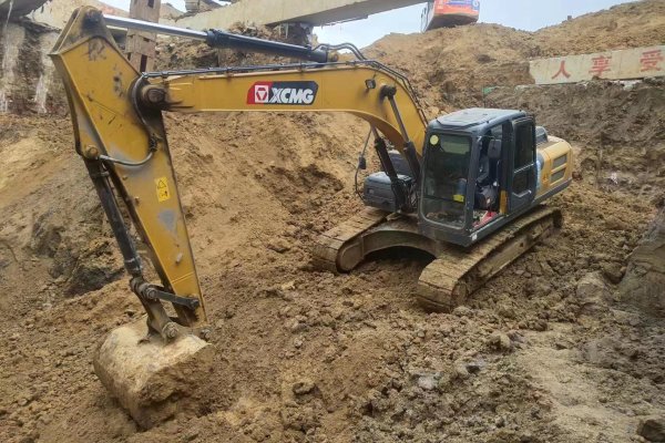 合肥市出售转让二手不详小时2019年徐工XE215DA挖掘机