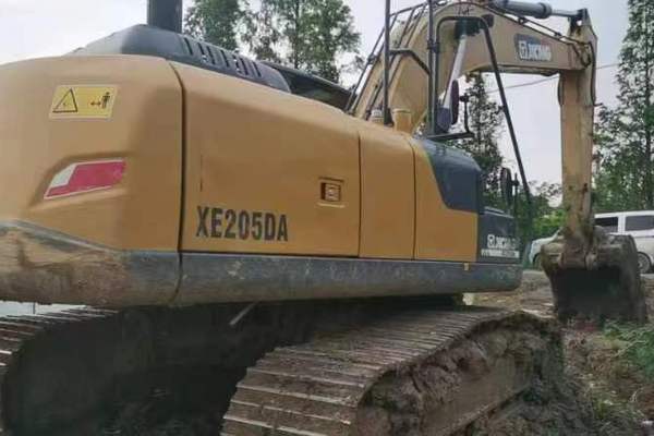 合肥市出售转让二手不详小时2021年徐工XE205DA挖掘机