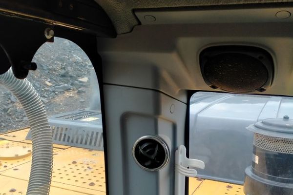 邵阳市出售转让二手不详小时2021年徐工XE370D挖掘机