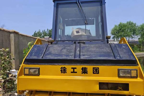 徐州市出售转让二手不详小时--年徐工XD131双钢轮压路机