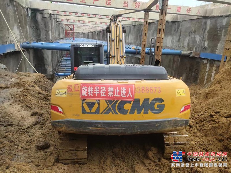 合肥市出售转让二手不详小时2019年徐工XE215DA挖掘机