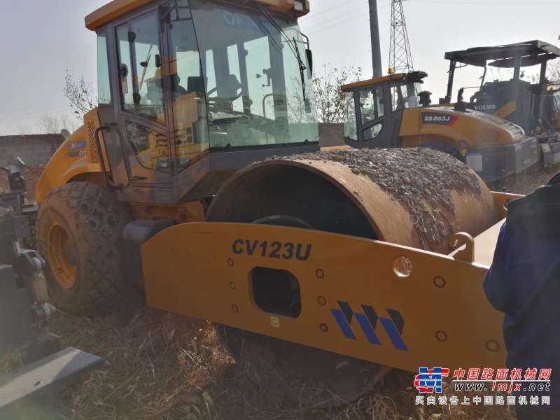 徐州市出售转让二手不详小时2016年徐工CV123单钢轮压路机