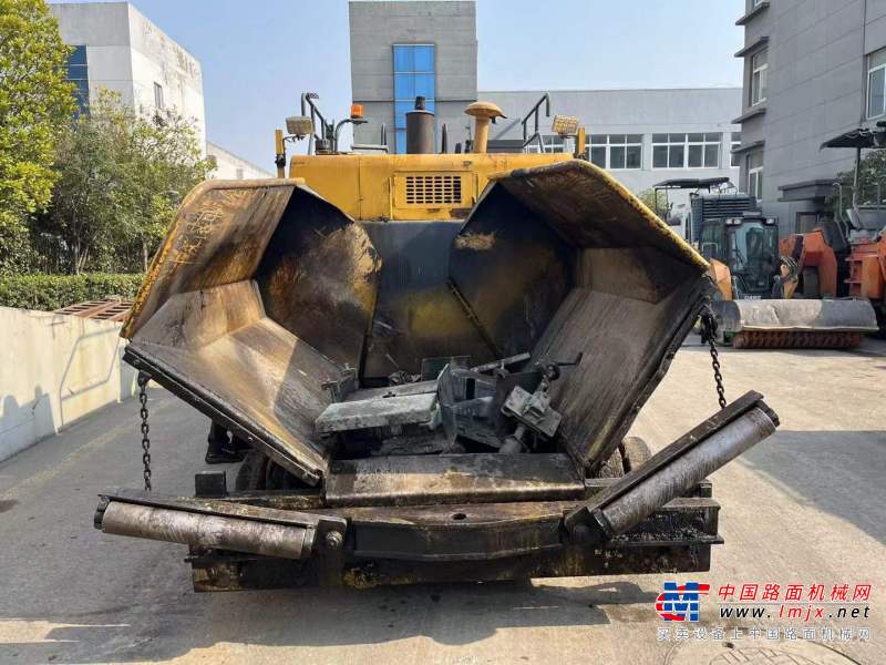 徐州市出售转让二手不详小时2015年徐工RP452L沥青摊铺机