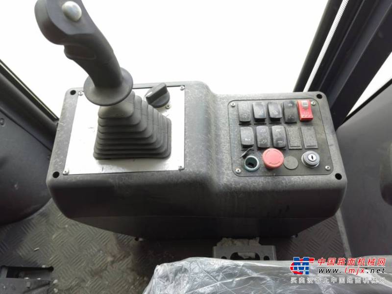徐州市出售转让二手不详小时2022年徐工XS225H单钢轮压路机