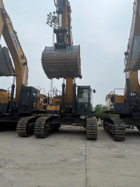 徐州市出售转让二手不详小时2021年徐工XE700D挖掘机