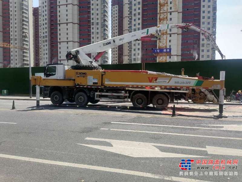 南京市出售转让二手不详小时2020年徐工HB62V泵车