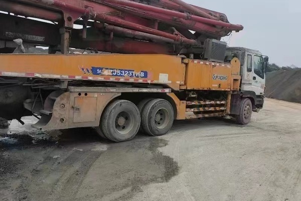 广州市出售转让二手不详小时2013年徐工HB46K泵车