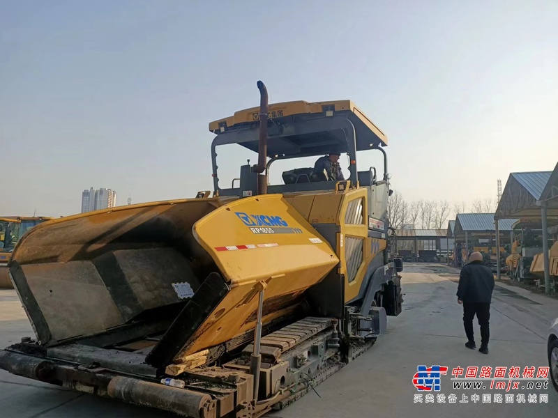 徐州市出售转让二手不详小时2022年徐工RP1655T沥青摊铺机