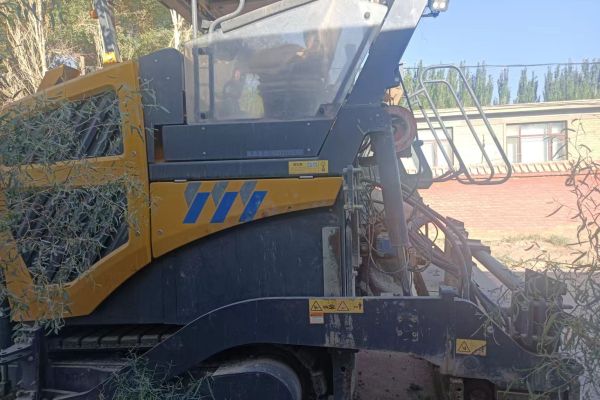阿勒泰地区出售转让二手不详小时2019年徐工RP1655T沥青摊铺机