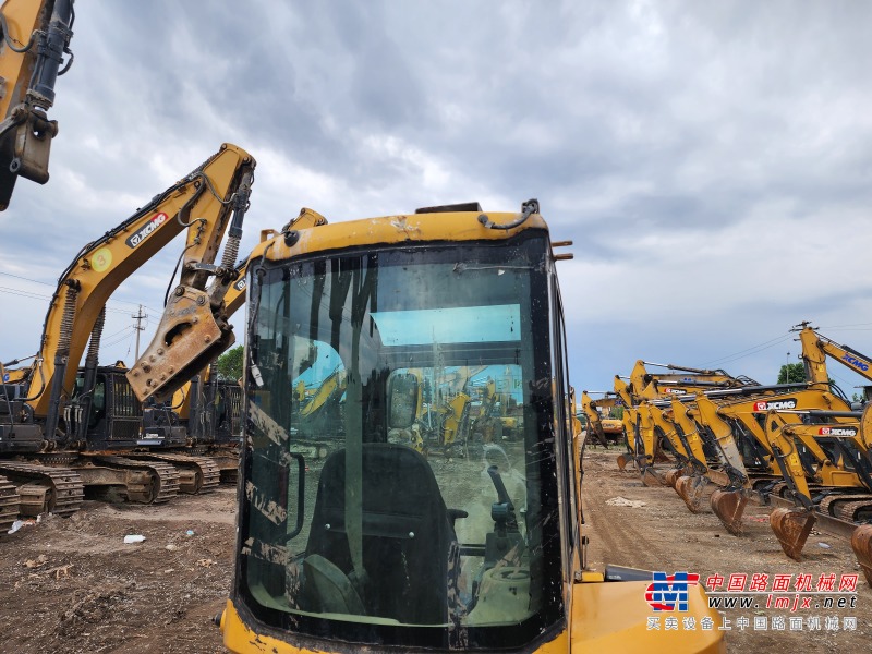 潍坊市出售转让二手不详小时2021年徐工XE35U挖掘机