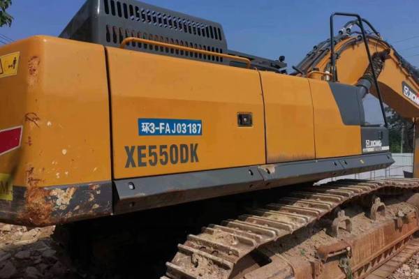 济南市出售转让二手不详小时2020年徐工XE550DK挖掘机