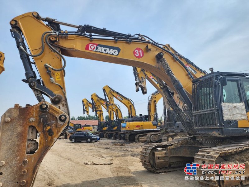 潍坊市出售转让二手不详小时2021年徐工XE550DK挖掘机