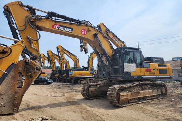 潍坊市出售转让二手不详小时2021年徐工XE550DK挖掘机