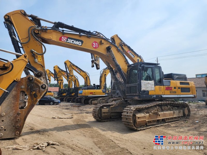 潍坊市出售转让二手不详小时2021年徐工XE550DK挖掘机