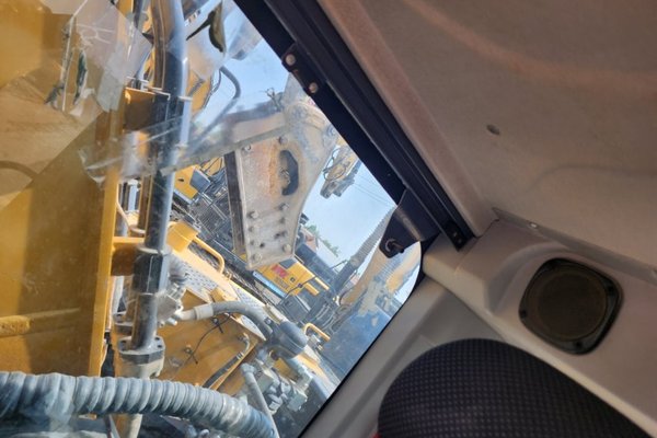 潍坊市出售转让二手不详小时2021年徐工XE550DK挖掘机