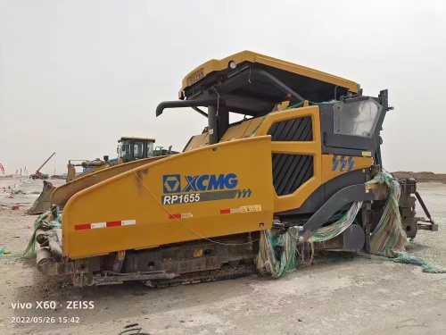 喀什地区出售转让二手不详小时2020年徐工RP1655沥青摊铺机