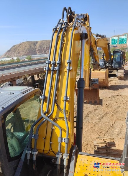 兰州市出售转让二手不详小时2021年徐工XE370D挖掘机