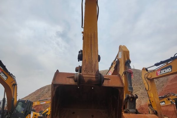 兰州市出售转让二手不详小时2021年徐工XE370D挖掘机