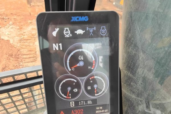 兰州市出售转让二手不详小时2021年徐工XE370D挖掘机