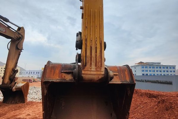 兰州市出售转让二手不详小时2021年徐工XE370D挖掘机