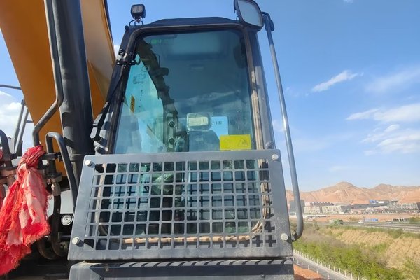 兰州市出售转让二手不详小时2021年徐工XE370D挖掘机