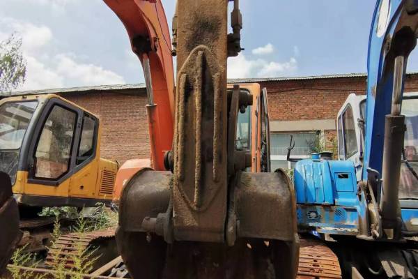 沈阳市出售转让二手不详小时2011年沃得重工W285-8挖掘机