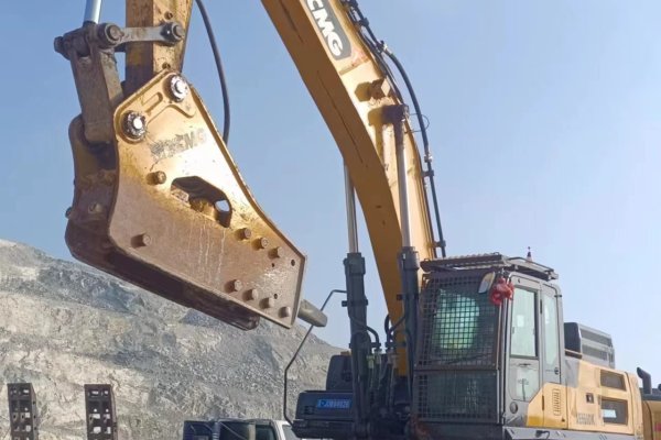 赤峰市出售转让二手不详小时2020年徐工XE490DK挖掘机